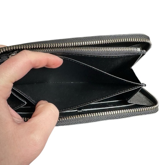 Authentic Louis Vuitton Eclipse Split White & Gray Monogram Leather Zippy Wallet - Picture 8 of 14